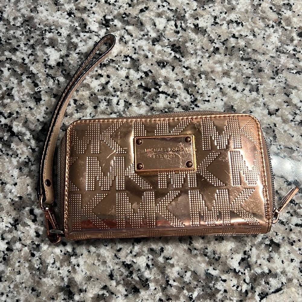 Michael Kors Rose Gold Wristlet
